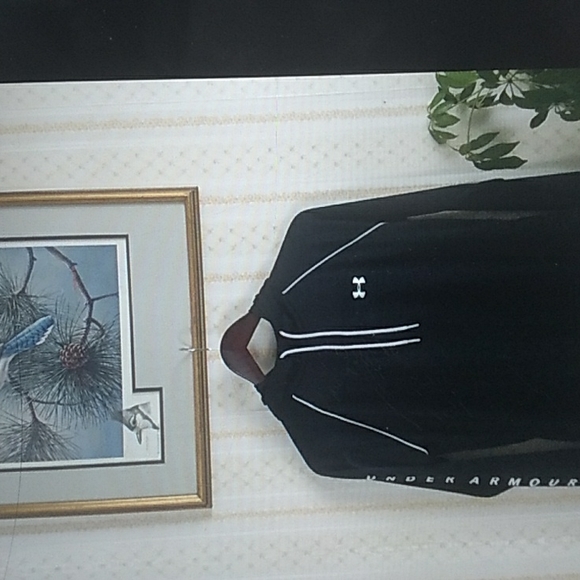 🌲 Under Armour Light Weight HEAT GEAR Black HOODIE Medium EPLC UNISEX TRAVELER - Picture 3 of 16